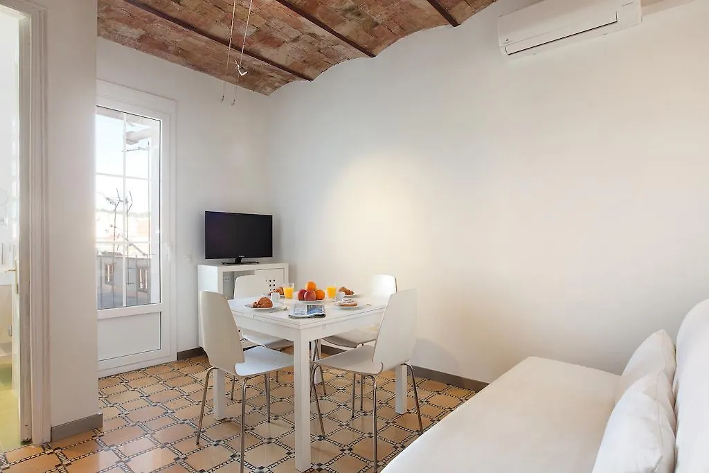 Barnapartments Basic Gracia Barcelona Lägenhet