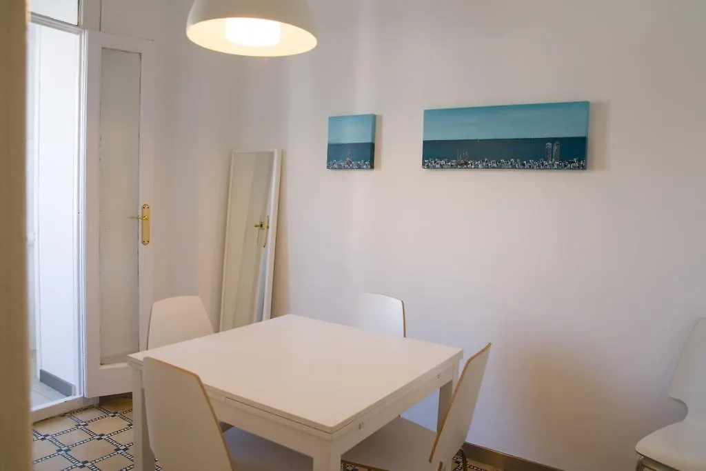 Barnapartments Basic Gracia Barcelona 0*,  Spanien